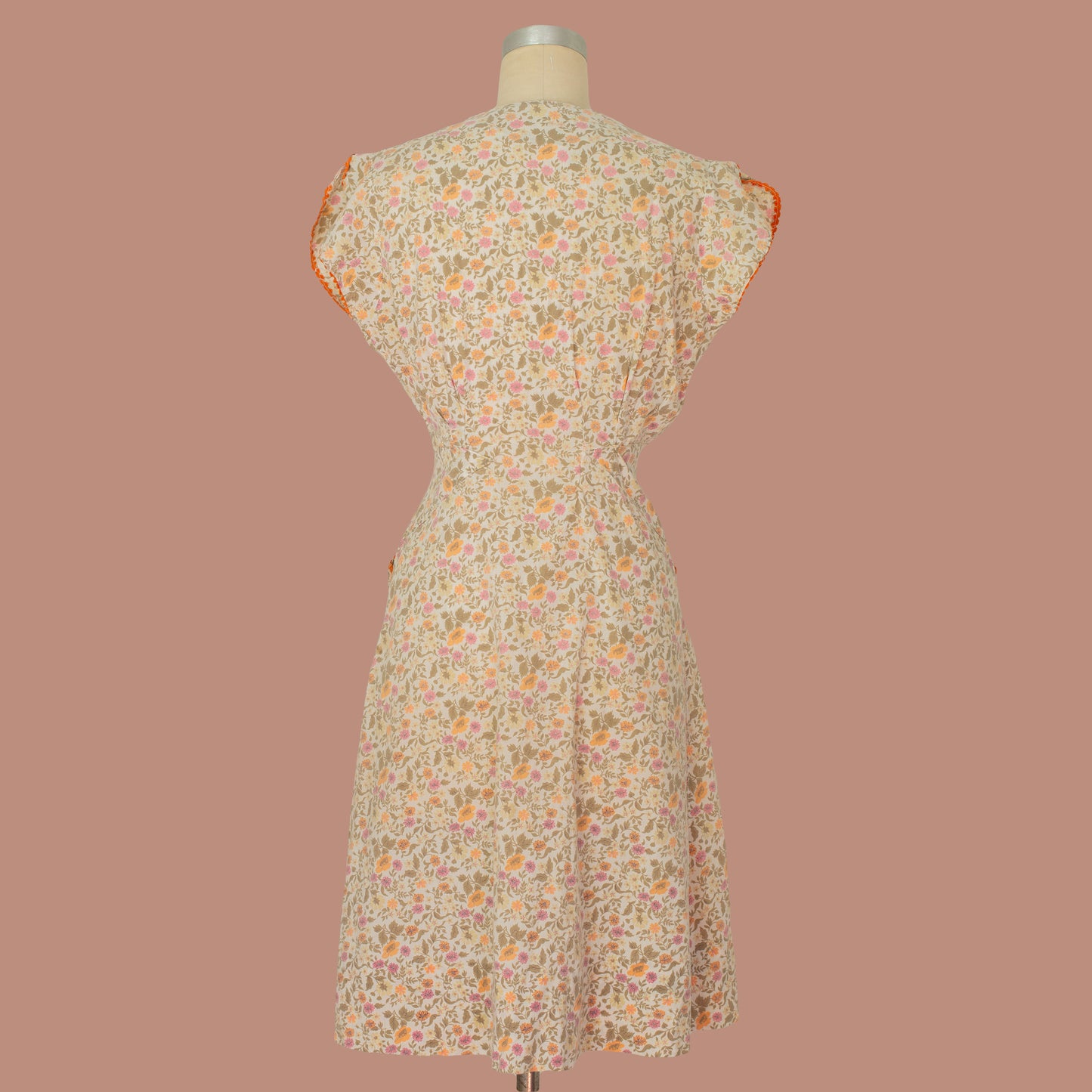 Vintage 1940s Pink + Orange Floral Zipper Day Dress
