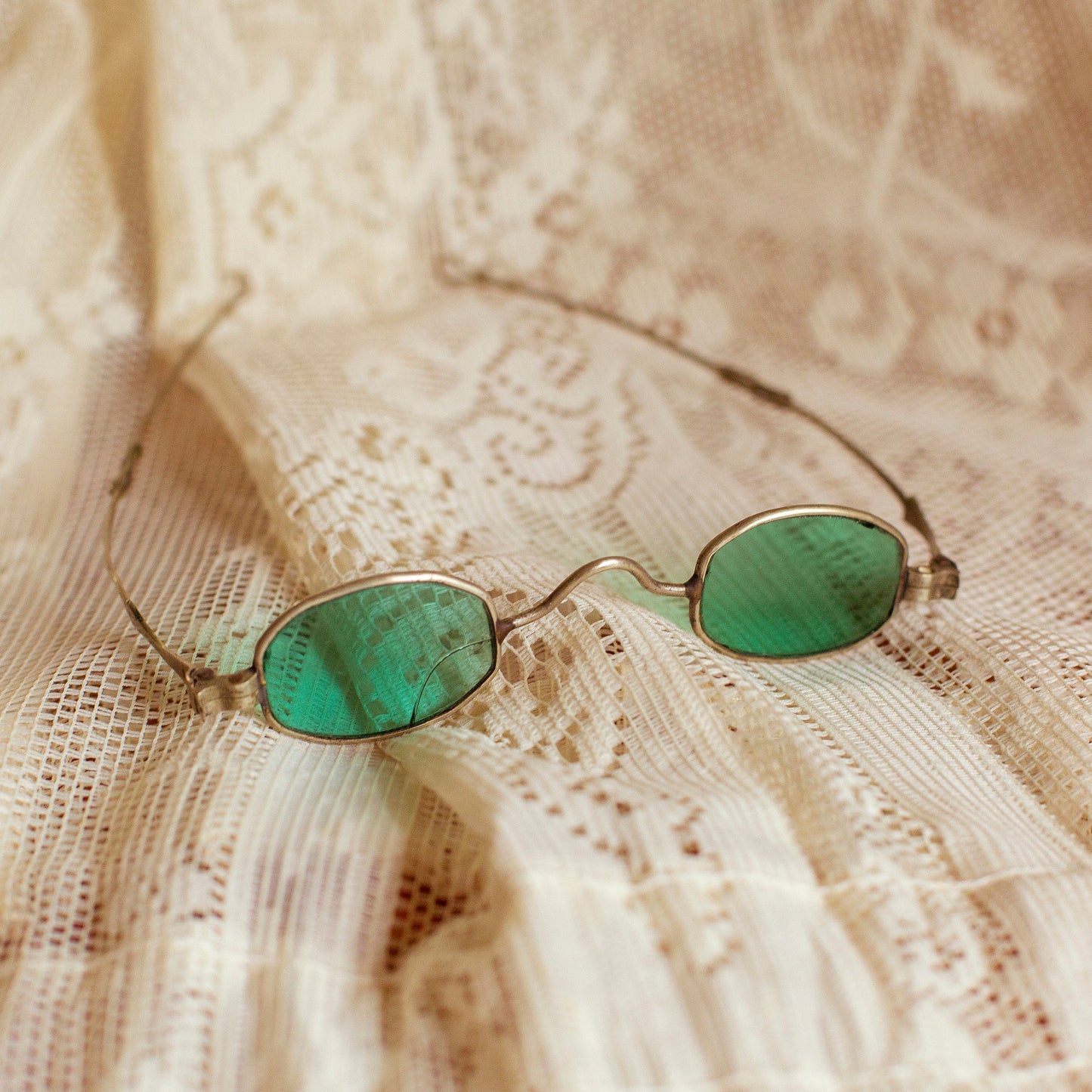 Antique 1800s Green Lens Sunglasses